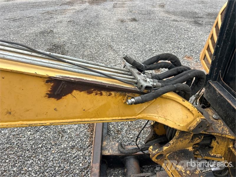 CAT Quantity of (2) Mini Excavator (Inoperable) Mini bagri <7t