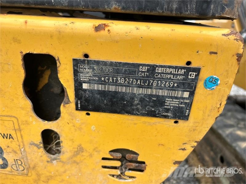 CAT Quantity of (2) Mini Excavator (Inoperable) Mini bagri <7t
