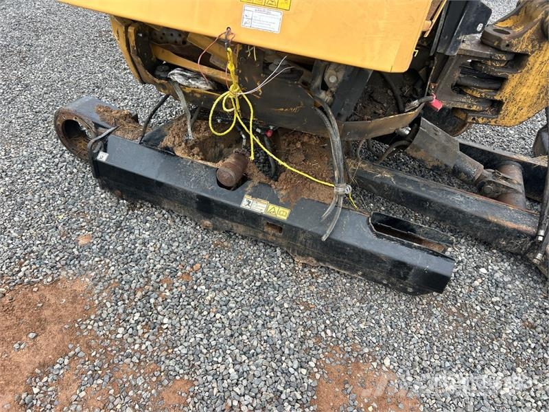 CAT Quantity of (2) Mini Excavator (Inoperable) Mini bagri <7t