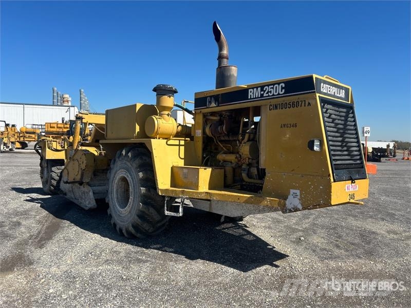 CAT RM-250C Entreprenør - Andet