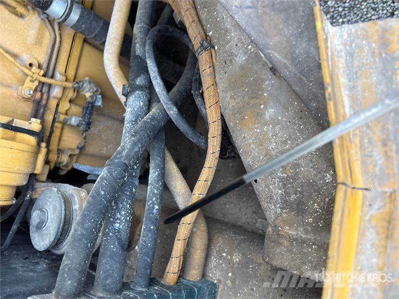 CAT RM300 Wheel Soil Stabilizer Reclaimer Építőipar - Egyebek