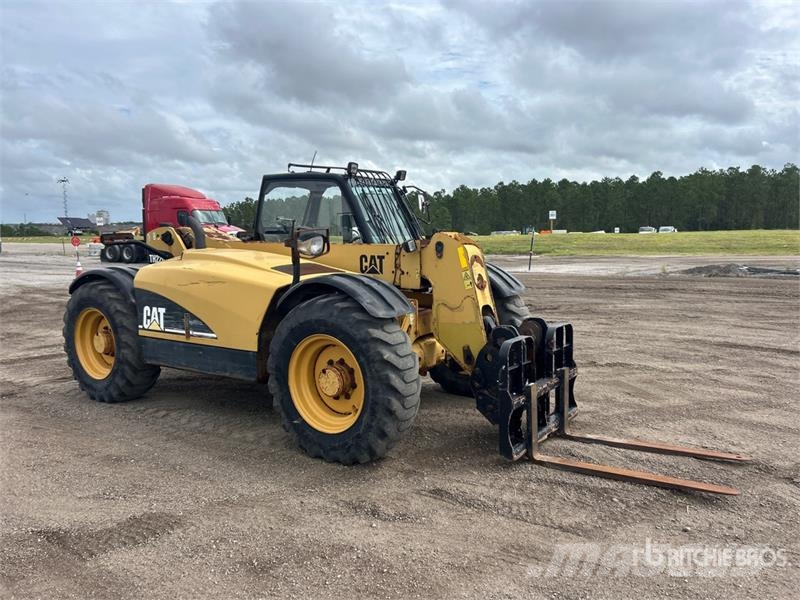 CAT TH220B 텔러 핸들러