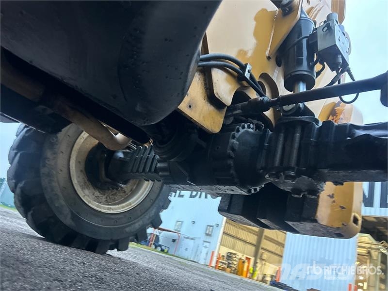 CAT TL1055D Telehandler Teleskoplæssere