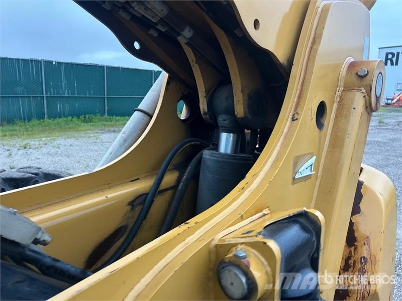 CAT TL1055D Telehandler Teleskoplæssere