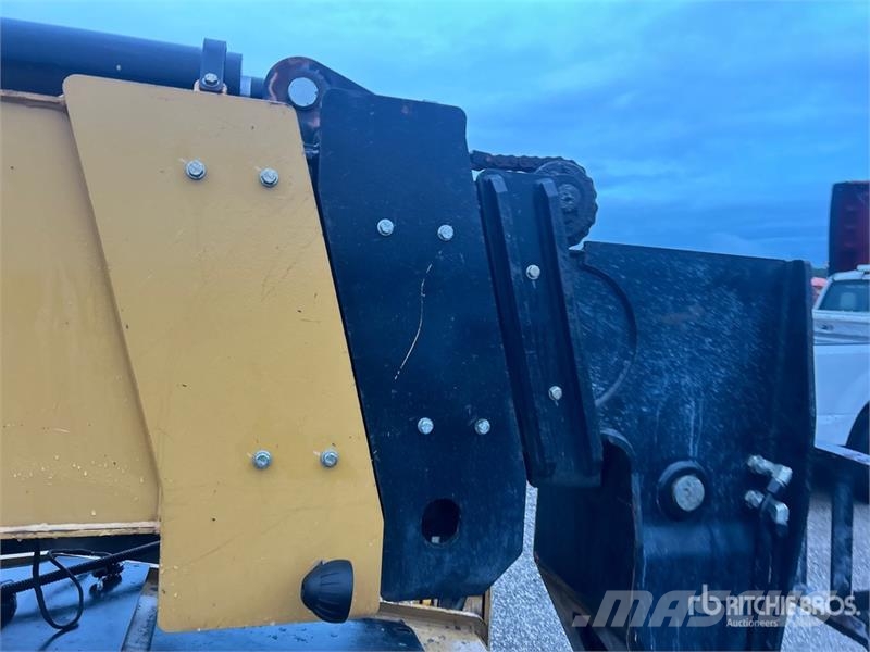 CAT TL1055D Telehandler Teleskoplæssere