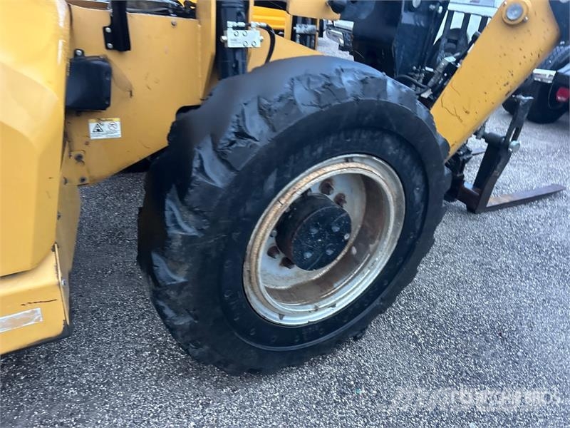CAT TL1055D Telehandler Teleskoplæssere