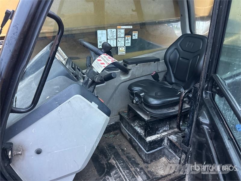 CAT TL1055D Telehandler Teleskoplæssere