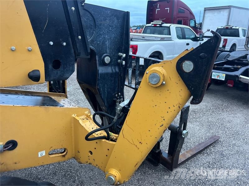 CAT TL1055D Telehandler Teleskoplæssere