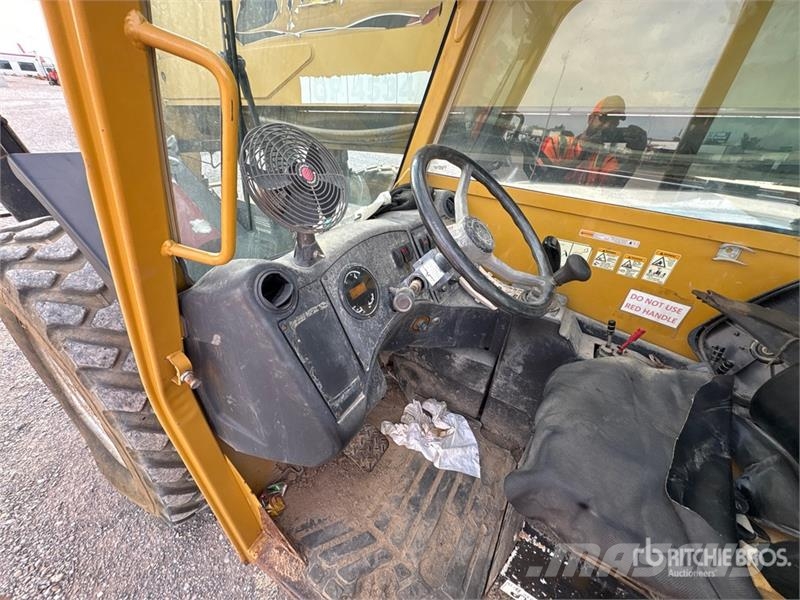 CAT TL1255 Teleskopski viličarji