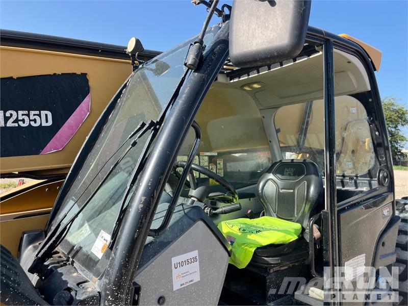 CAT TL1255 Teleskopické manipulátory