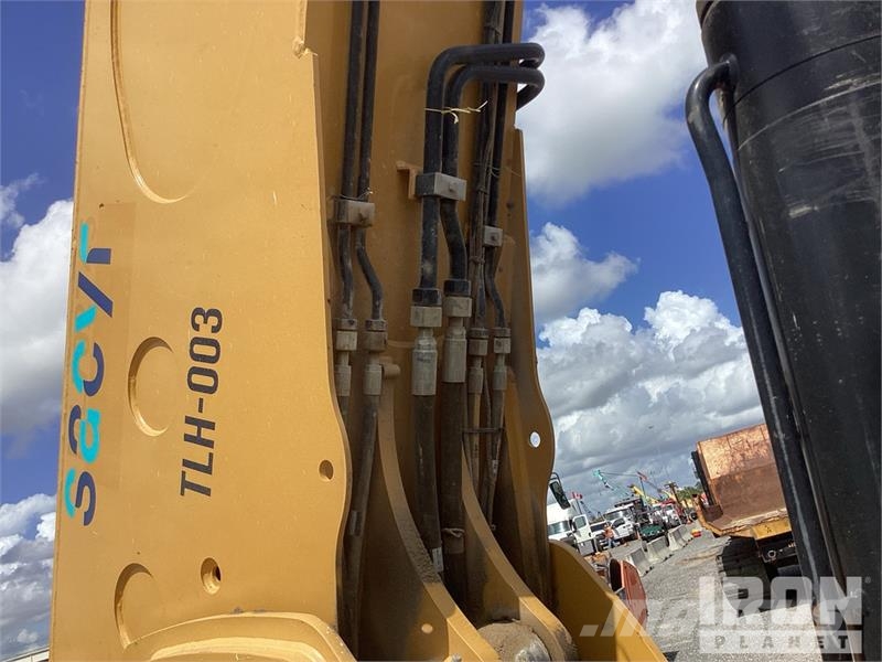 CAT TL1255D Telehandler テレスコーピックハンドラー
