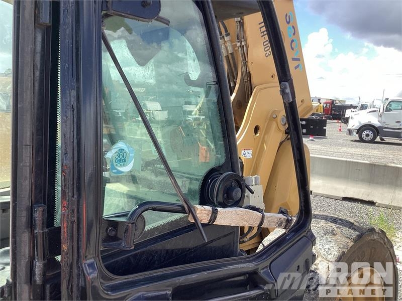 CAT TL1255D Telehandler テレスコーピックハンドラー