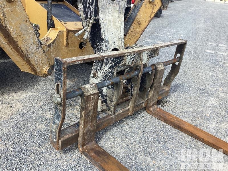 CAT TL1255D Telehandler テレスコーピックハンドラー