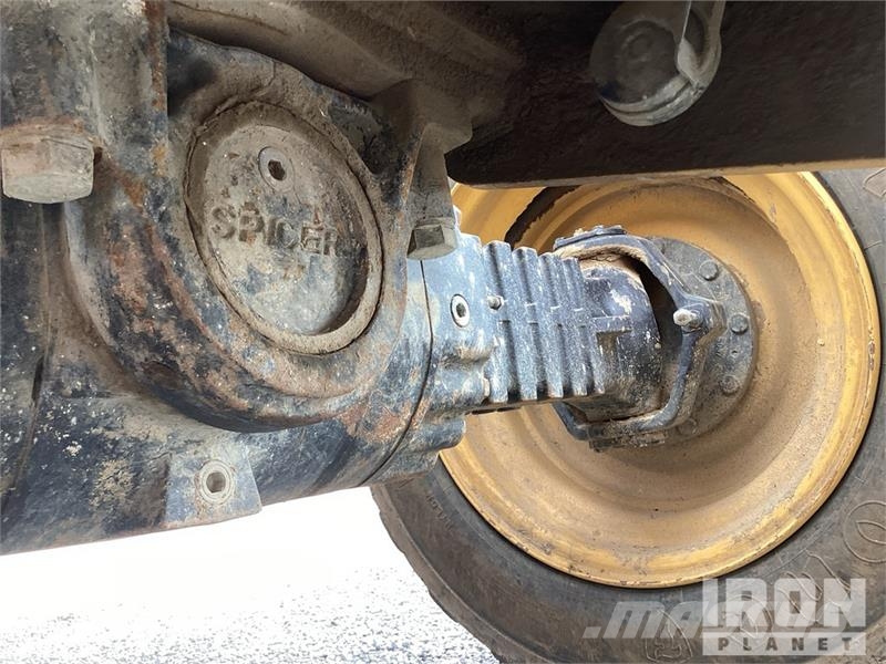 CAT TL1255D Telehandler テレスコーピックハンドラー