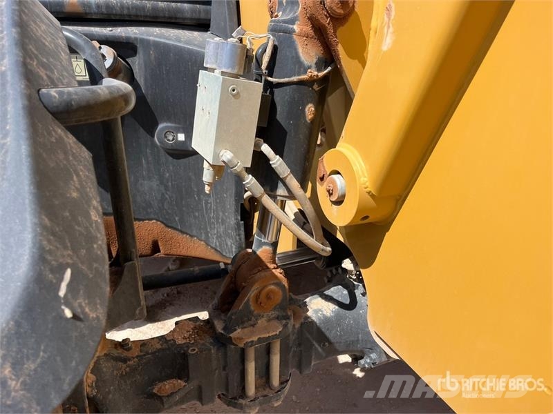 CAT TL642 Telescopic handlers