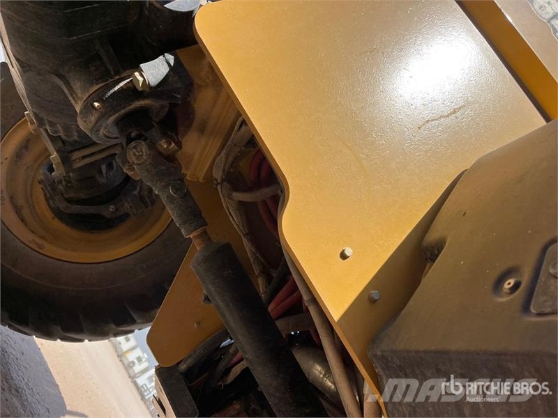 CAT TL642 Telescopic handlers