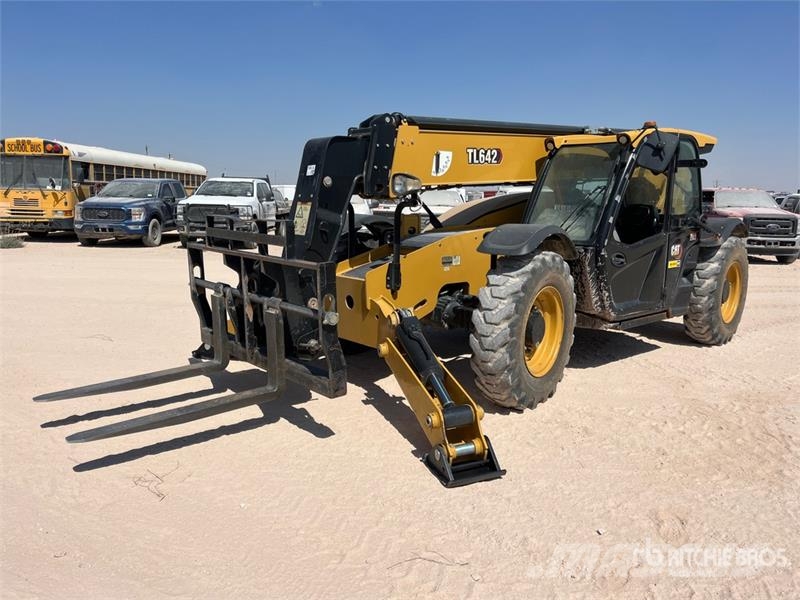 CAT TL642 Telescopic handlers