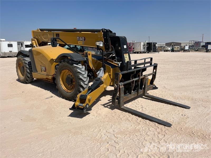 CAT TL642 Telescopic handlers