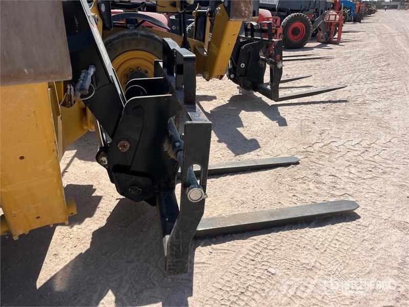 CAT TL642 Telescopic handlers
