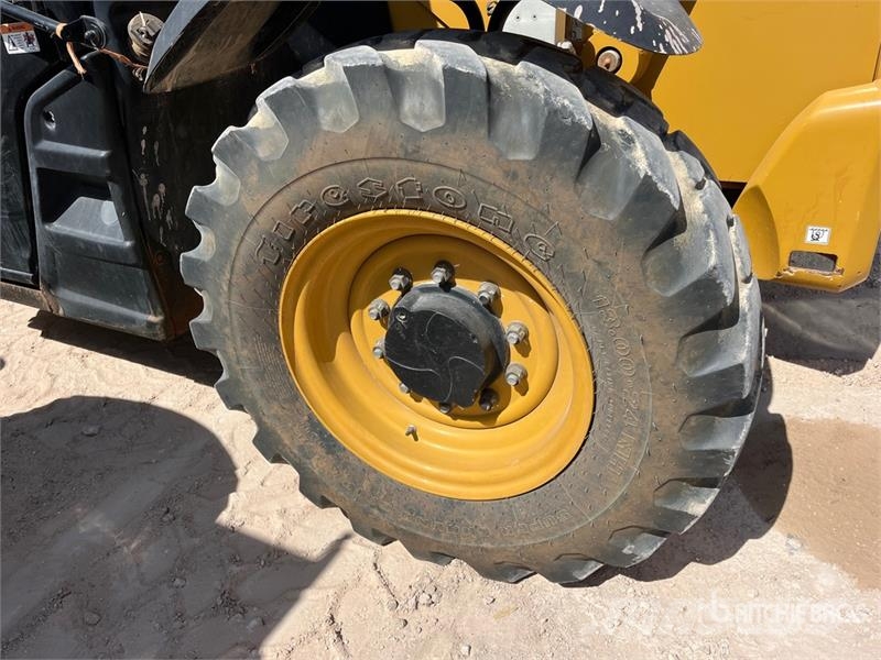 CAT TL642 Telescopic handlers
