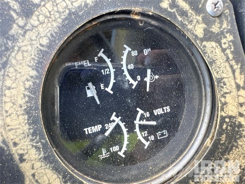 CAT TL642 テレスコーピックハンドラー