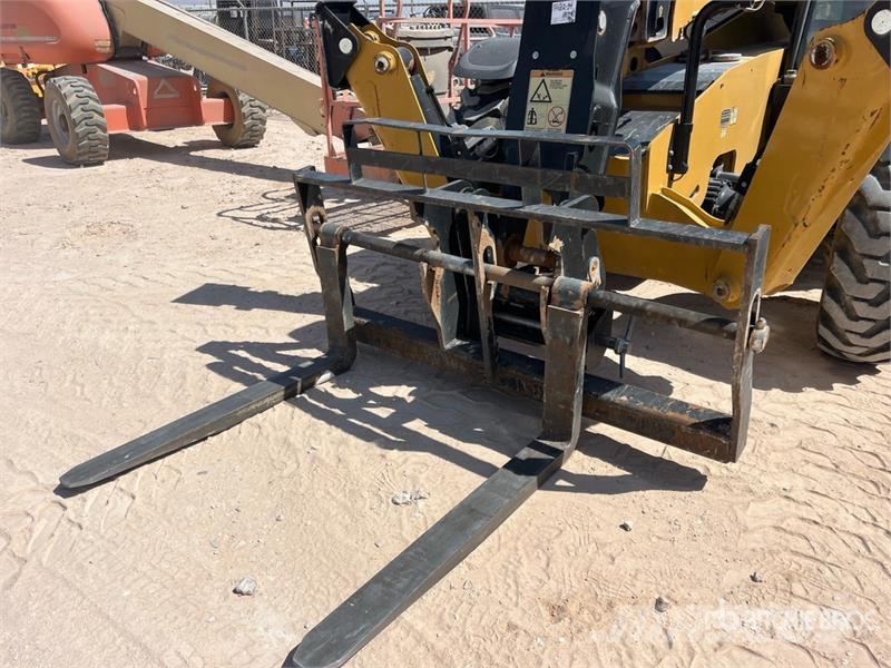 CAT TL642 Telescopic handlers