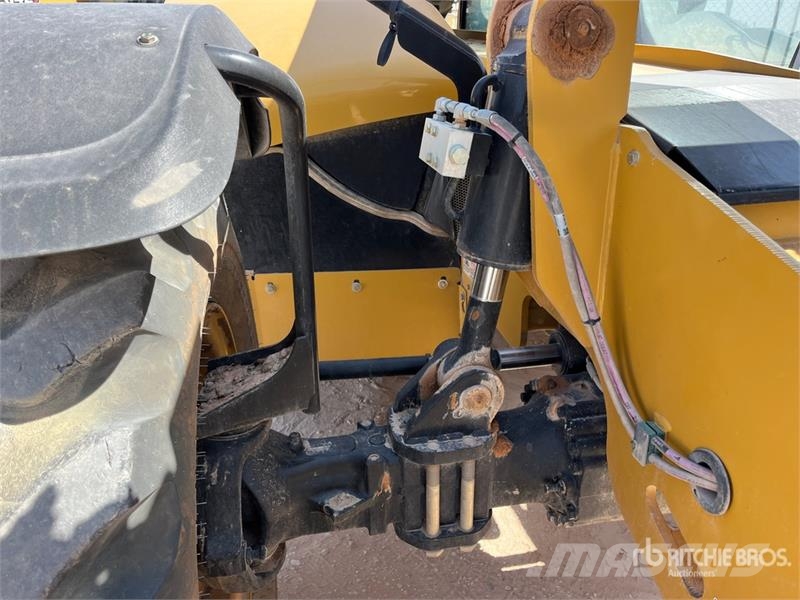 CAT TL642 Telescopic handlers