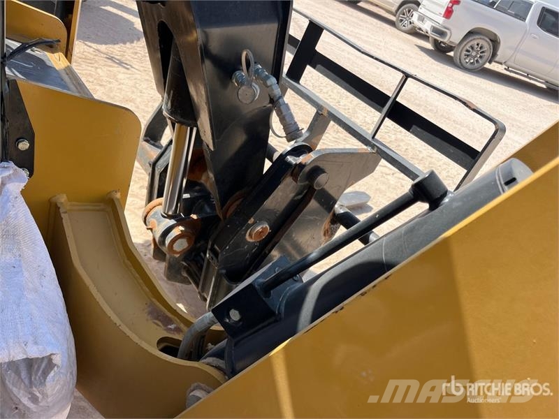 CAT TL642 Telescopic handlers