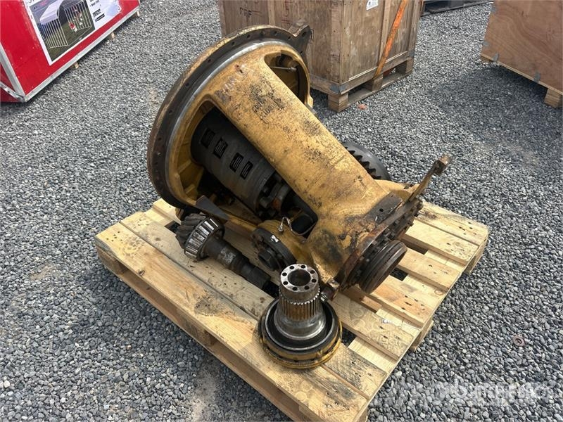 CAT (Used) Transmission - Fits Cat D5 Vaihteistot