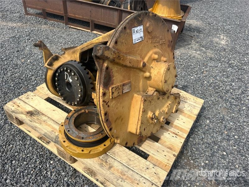 CAT (Used) Transmission - Fits Cat D5 Vaihteistot