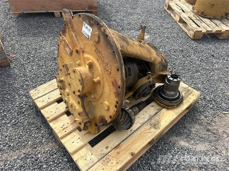 CAT (Used) Transmission - Fits Cat D5 Vaihteistot