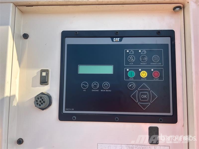 CAT XQ35 35 kVA Mobile Generator Set مولدات ديزل