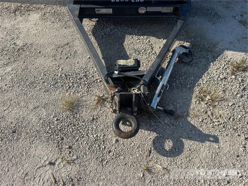CAT XQ35 35 kVA Mobile Generator Set مولدات ديزل