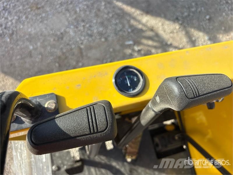 CD25,CDW25 Mini Crawler Dumper (Unused) Vehículos compactos de volteo