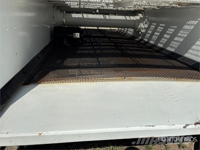Cedarapids Skid-Mounted Multi-Deck Horizontal Vibrating Scree غرابيل