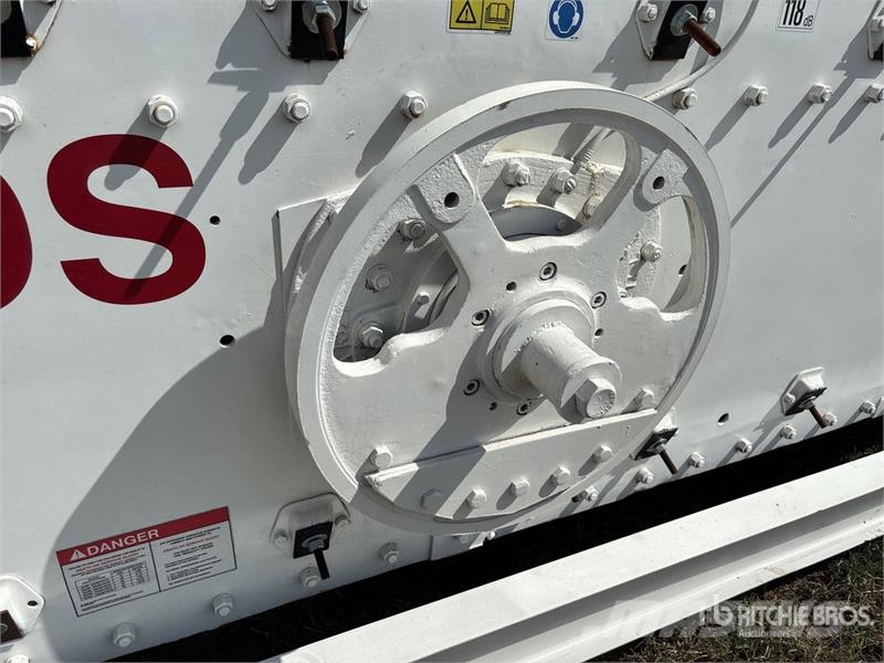 Cedarapids Skid-Mounted Multi-Deck Horizontal Vibrating Scree غرابيل