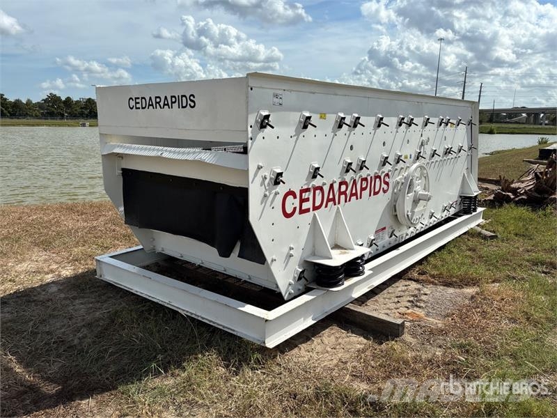 Cedarapids Skid-Mounted Multi-Deck Horizontal Vibrating Scree غرابيل