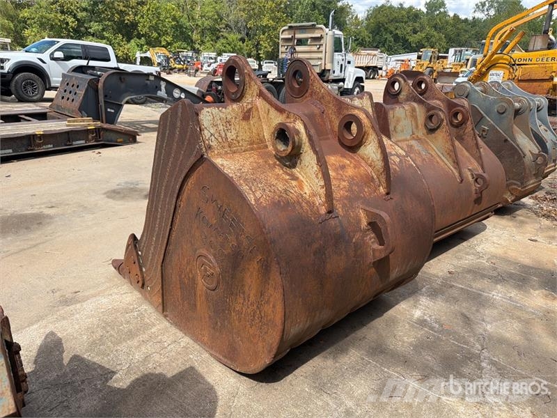 Central Fabricators 56 in Digging Excavator Bucket - Fits Komatsu PC30 Pistoane