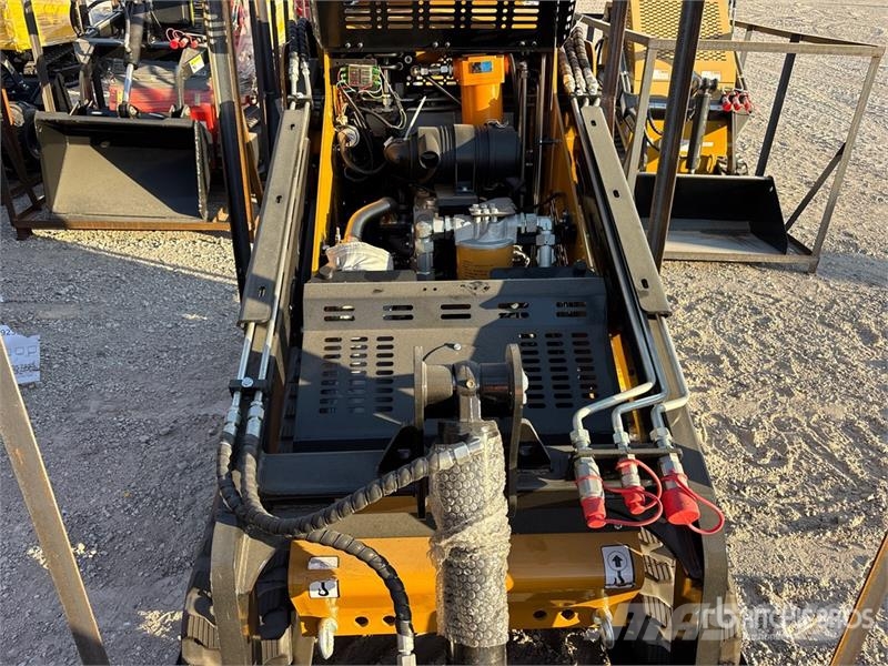 CFG KJT27 Mini Compact Track Loader (Unused) Skid steer loaders