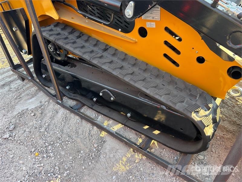 CFG KJT27 Mini Compact Track Loader (Unused) Skid steer loaders