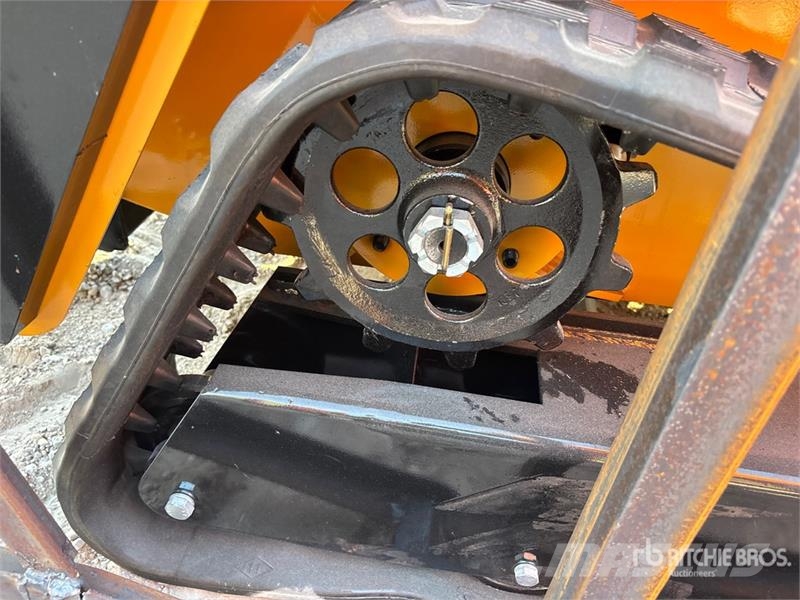 CFG KJT27 Mini Compact Track Loader (Unused) Skid steer loaders