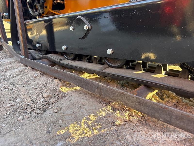 CFG KJT27 Mini Compact Track Loader (Unused) Skid steer loaders