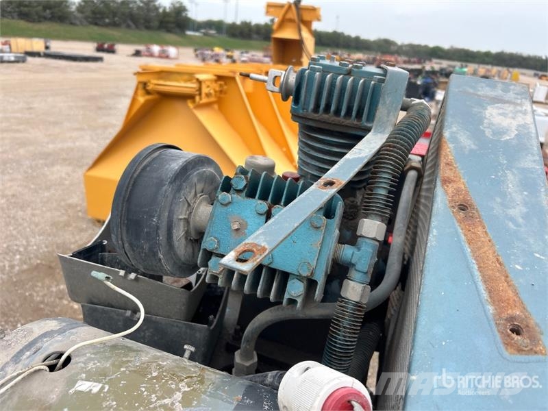  Challenge Air E-50 Skid-Mounted Electric Air Compr Kompresszorok
