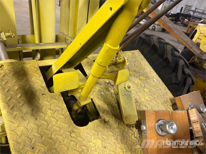  Champ 200 Pneumatic Tire Forklift Viličarji - drugo
