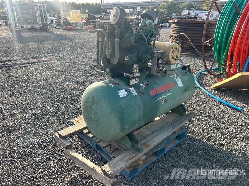 Champion HR10-12 Electric 120 gal Air Compressor Kompressorer