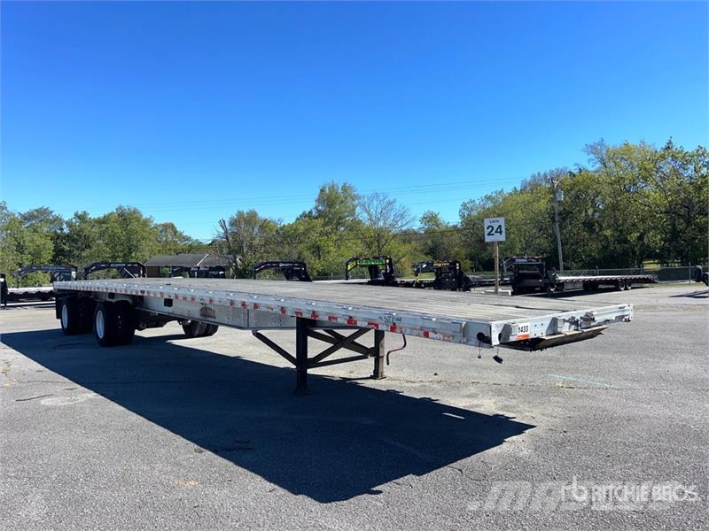 Chaparral 48 ft T/A Spread Axle Flatbed Trailer Plato/keson prikolice