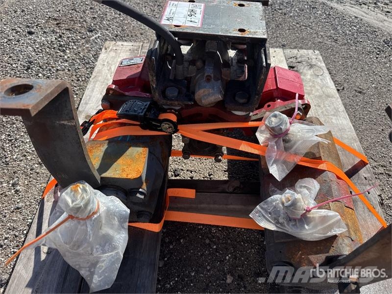  Chelsea Driveshaft Driven Gear Box w/2 PTOs Транспорт - Інші