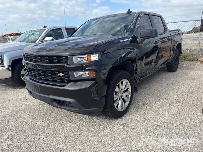 Cheverolet Silverado 1500 4x4 Crew Cab Pickup 其他