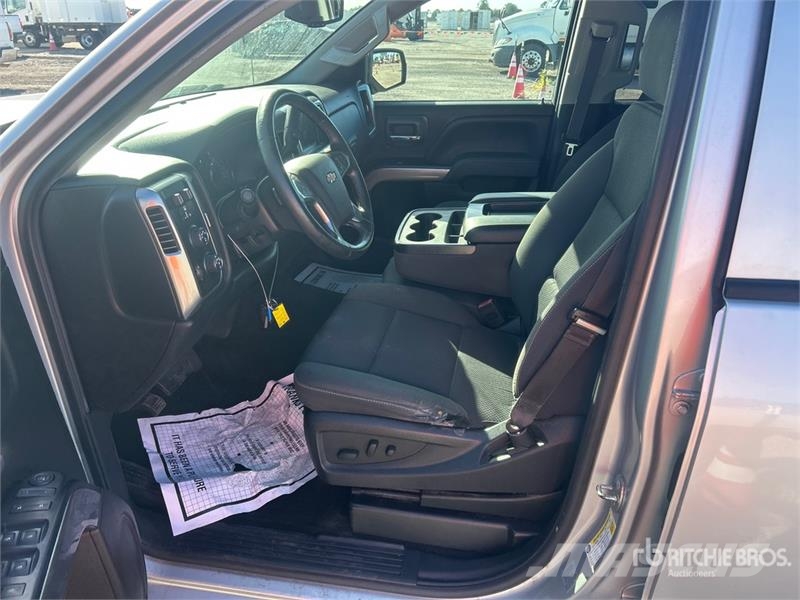  Cheverolet Silverado 1500 4x4 Extended Cab Pickup أخرى