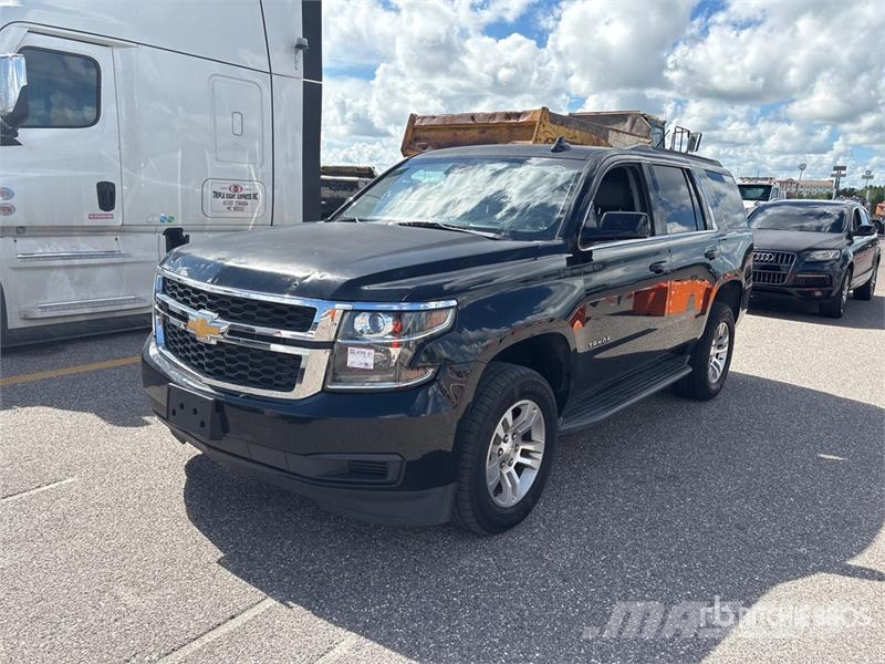 Cheverolet Tahoe 4WD SUV 자동차